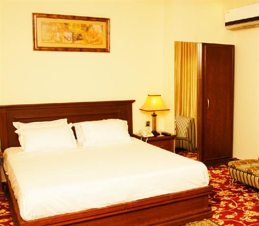 Raj One Hotel